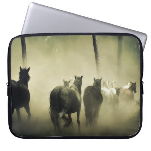 Vild Horses Running Laptop Fodral