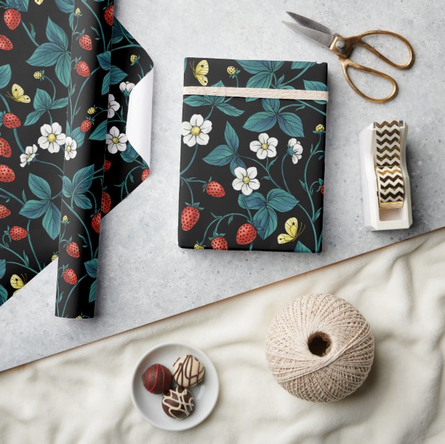 Vild jordgubbar röd/gult/blå/svart presentpapper (Hantverk)