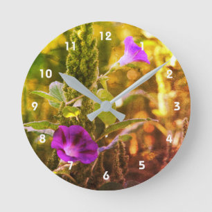 Vild Lila Morgonglasblommor Abstrakt Rund Klocka