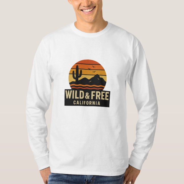 🌅 Vild och gratis Kalifornien - Retro Sunset Dese T Shirt (Framsida)