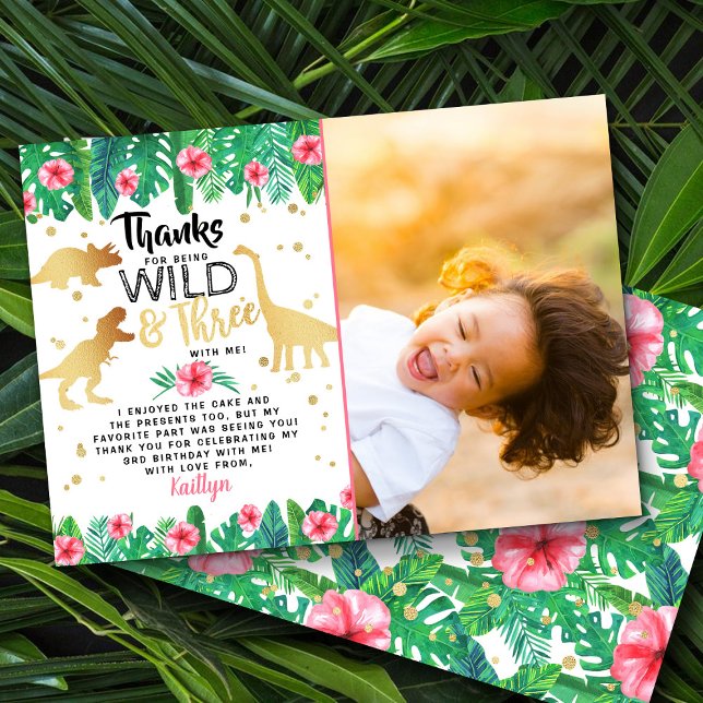 Vild och tre flickors dinosaur, tredje födelsedags tack kort (Skapare uppladdad)