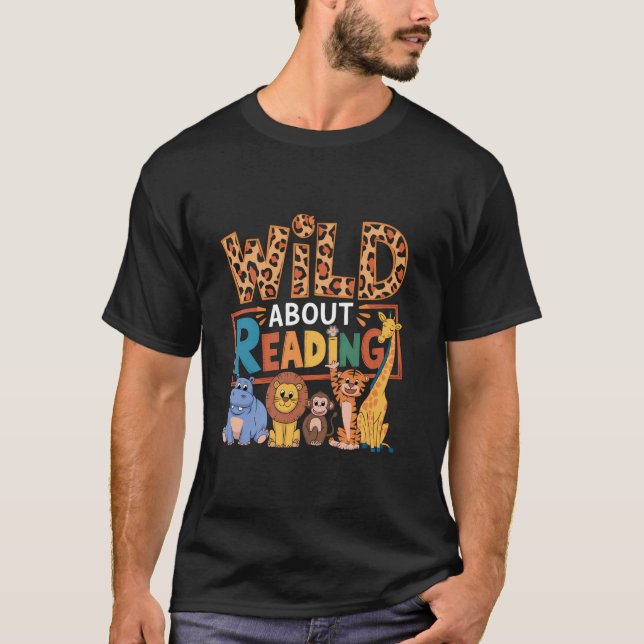 Vild om att läsa Bokar Reader Älskare Bibliotek-da T Shirt (Framsida)