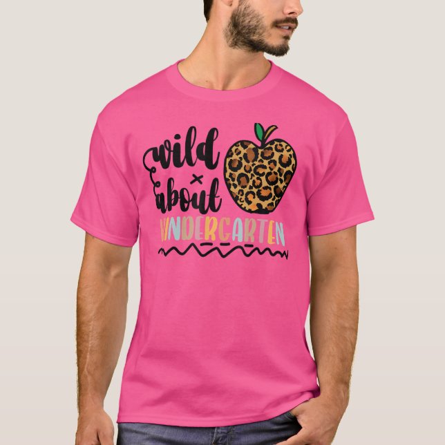 Vild om Kindergarten Leopard Back to school Tea T Shirt (Framsida)
