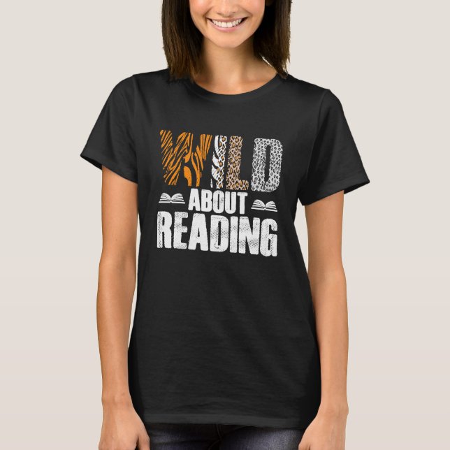 Vild om läsning av leopardläsare i Bok T Shirt (Framsida)