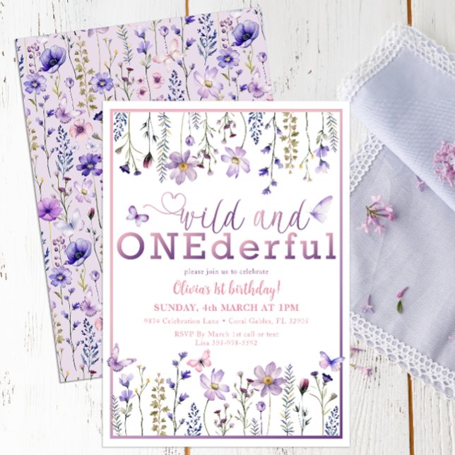 Vild ONEderful Blommigt 1:a födelsedag Inbjudan (Lovely Lilac Hues Birthday Invitation)
