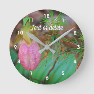 Vild Rosa Dam Slipper Orchid och Evergreens Rund Klocka