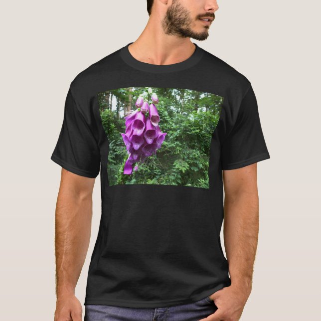 Vild Rosa Forest Flowers. T Shirt (Framsida)