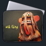 Vild Sak Quote Cute Roligt Kachina Doll Ansikte fe Laptop Sleeve<br><div class="desc">Vem kan motstå ett ansikte som detta? Anslut med ditt inre vilda barn när du användor detta söta, färgstarka lilla tecken på ett unikt fotografi av Neoprene laptop sleeve. Den här sleeven finns i tre storlekar: 15, 13 och 10 tum. Gör en underbar gåva till någon speciell! Du kan enkelt...</div>
