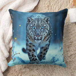 Vild snö leopard, promenadfrost, förändrad skog kudde