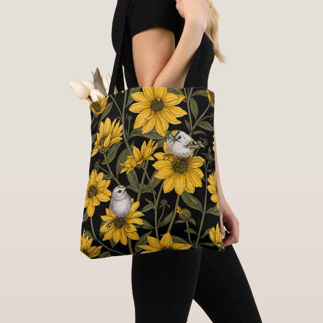 Vild Solblommor och guldfåglar/ gult Tygkasse (Närbild)
