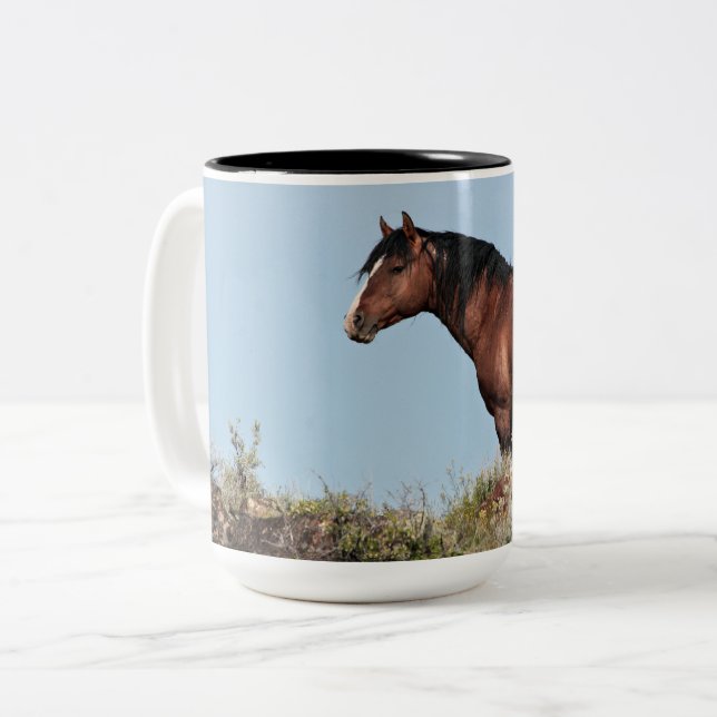 Vild Stallion "Honor" Beverage Mugg  (Framsida vänster)