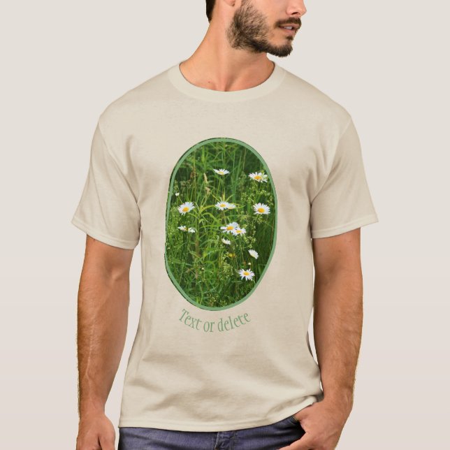 Vild Vita Daisy Blommor i Personligen Fält T Shirt (Framsida)