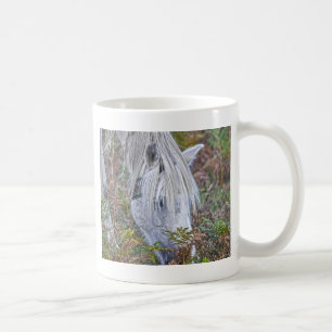 Vild White New Forest Pony Grazing on Bracken Kaffemugg