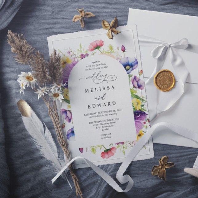 Vilda blommor Elegant Modern Budget QR-kod Bröllop Inbjudningar (Skapare uppladdad)
