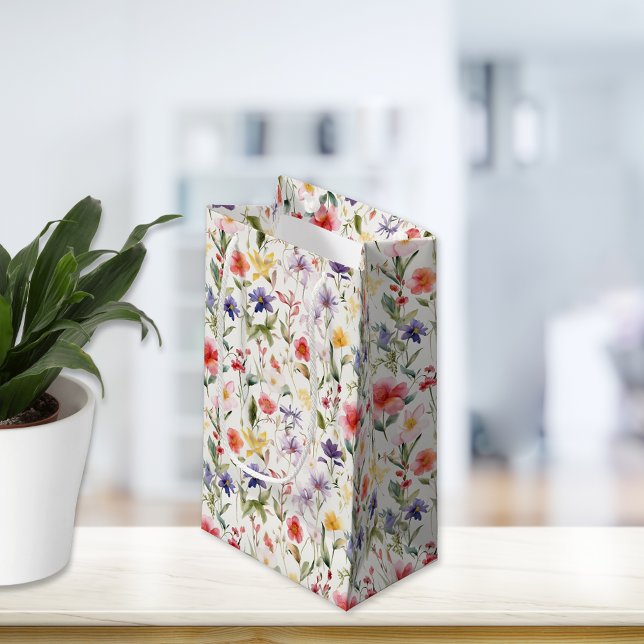 Vilda blommor förtjusande färgglada (Skapare uppladdad)