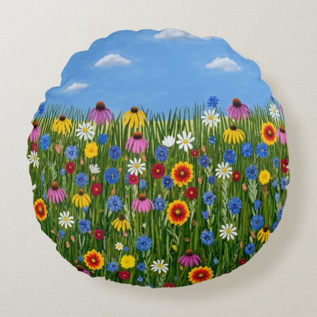 Vilda blommor med tusenskönor rund kudde (Framsidan)