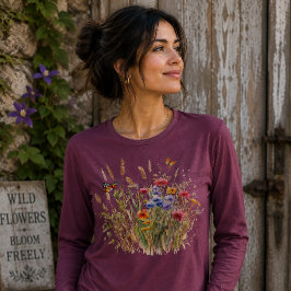Vilda blommor och fjärilar t shirt