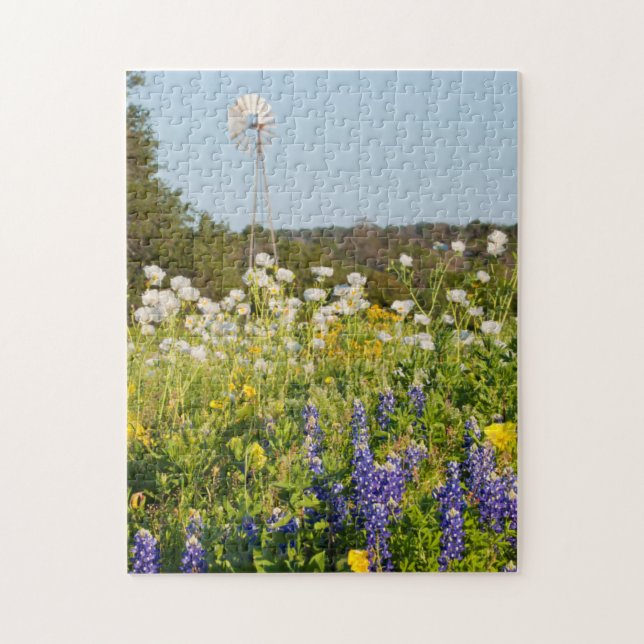 Vilda blommor och väderkvarn i Texas Hill Country Pussel (Vertikal)