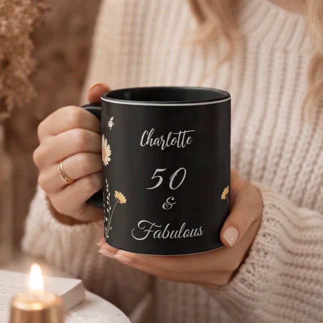 Vilda blommor svarta gula 50 fantastisk födelsedag mugg (Skapare uppladdad)