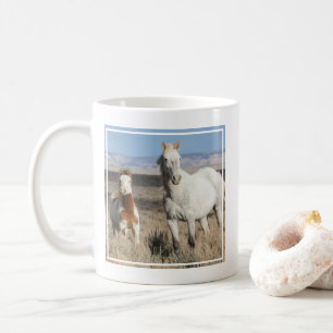 Vilda hästar hemma i Sandwash Basin Kaffemugg
