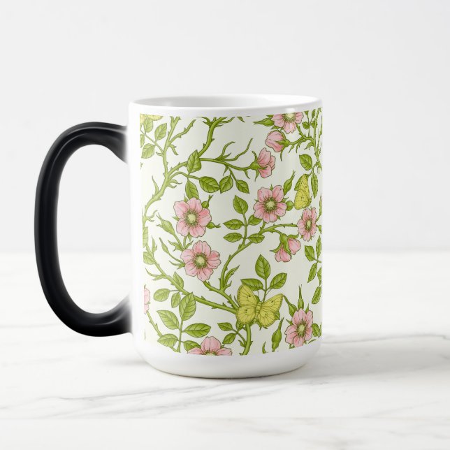 Vilda rosor och fjärilar /rosa/ blekgrön/gul magisk mugg (Vänster)