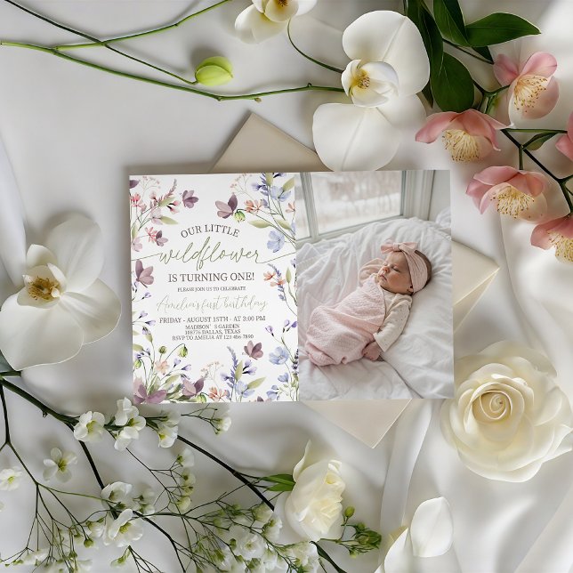 Vildblomma 1-års födelsedagsfotoinbjudan inbjudningar (Skapare uppladdad)