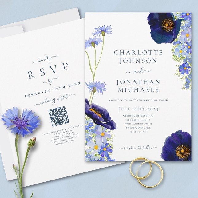 Vildblomma Blå Rustik Bröllopswebbplats QR-kod Inbjudningar (Elegant wildflower watercolor summer floral blue wedding invitation with online rsvp QR code)