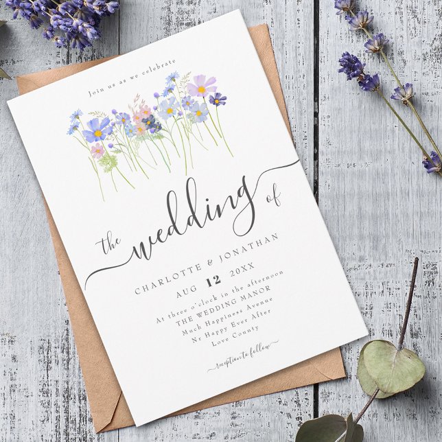Vildblomma Blommig Blå Rosa Bröllop Inbjudningar (Elegant watercolor wildflower meadow blue floral wedding invitation)