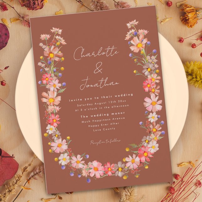 Vildblomma Boho Krans Bränd Orange Höst Bröllop Inbjudningar (Wildflower boho wreath burnt orange terracotta fall wedding invitation with whimsical script )