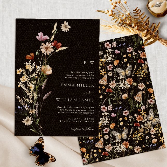 Vildblomma Svart Boho Bröllopsinbjudan Inbjudningar (Wildflower Black Boho Wedding Invitation Mongrammed by Painted Paperie
)
