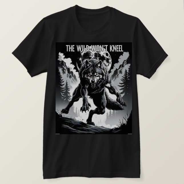 Vilden Won't Kneel - Fierce Varg under Måne T Shirt (Design framsida)