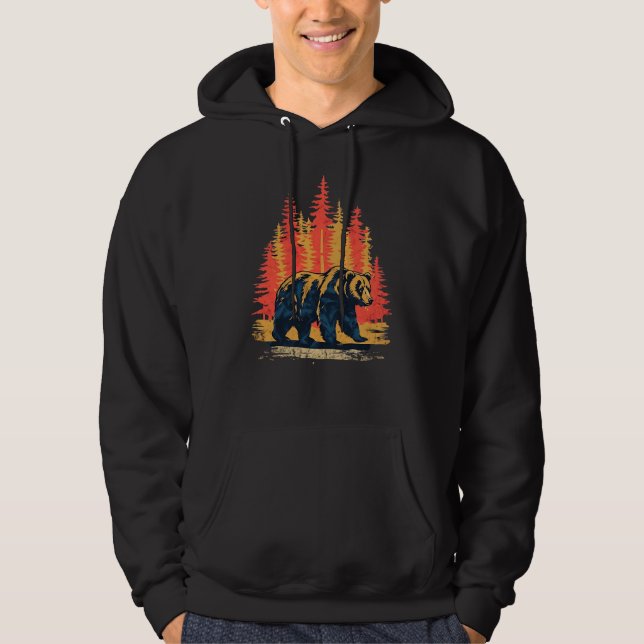 Vildlife Beauty Bear bland Träd Hoodie (Framsida)