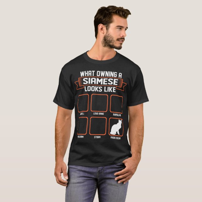 Vilken Siamese katt för ägandet ser den lika T Shirt (Hel framsida)