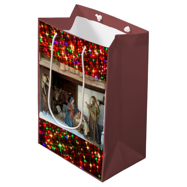 Villageaktivitet under Canopy-stjärnor med flera f (Framsidan Vinklad)