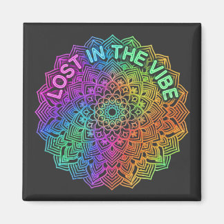 Vilse i Vibe Regnbåge Neon Mandala Grafik Magnet