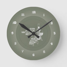 Vin A lite Rund Klocka