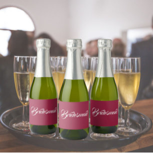 Vin Red Stylized Script Bröllop Bridesmaid