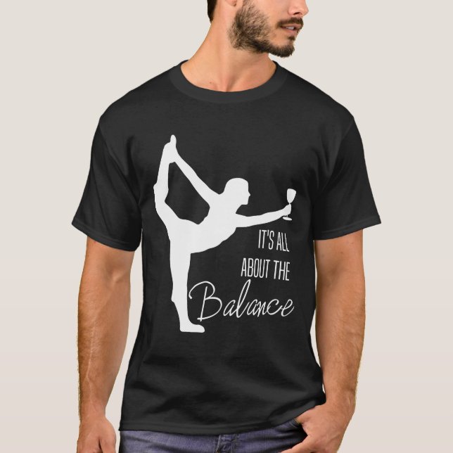 Vin Yoga-allt om balansen Vin T Shirt (Framsida)