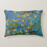 Vincent van Gogh - Blossoming Almond Träd Prydnadskudde<br><div class="desc">Blossoming Almond Träd (1890) av Van Gogh är en vintage post impressionism bra konst blommigt fortfarande livmålning. Ett gren från en mandel träd i blomning i en vår-trädgård med blå himmel i bakgrunden. Vita blommor blommar. Om konstnären: Vincent Willem van Gogh (1853-1890) var en målare från post impressionist vars verk...</div>