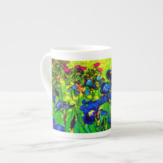 Vincent Van Gogh - Irises - Flower Älskare Pop Art Benporslin Mugg
