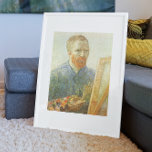Vincent van Gogh - Självporträtt i Easels front Poster<br><div class="desc">Självporträtt i Easel (1888) av Vincent van Gogh är en vintage Post impressionism bra-konsmålning. Vincent van Gogh som håller en palett med färger och en pensel på sig för att måla ett annat mästerverk! Van Gogh målade över 40 självständiga porträtt under sin karriär och var den mest framstående självissten av...</div>