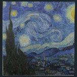 Vincent Van Gogh Starry Night Dinner Napkins Tygservett<br><div class="desc">Stjärnnatten (holländska: De sterrennacht) är en målning av den nederländske postimponerande konstnären Vincent van Gogh. Målningen skildrar synen utanför sitt sanitoriumfönster på Saint-Rémy-de-Provence (i södra Frankrike) nattetid, även om den målades från minnet under dagen. Det har funnits i den permanenta samlingen av Modern Art Museum i New York City, en...</div>