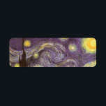Vincent van Gogh - Starry Night Returadress Etikett<br><div class="desc">Starry Night (1889) av Vincent van Gogh är en vintage post impressionism bra konst liggande naturmålning. En syn på en stad i dalen på natten med molnen snurrande, stjärnorna skugga och en vacker gyllene gult krescent måne. Den målades under dagen från minnet och är van Goghs mest berömd målning. Om...</div>