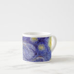 Vincent Van Gogh Starry Night Vintage Fine Art Espressomugg<br><div class="desc">Vincent van Gogh Starry Night Fine Art Painting Starry Night är en målning av den nederländske postimponerande konstnären Vincent van Gogh. Den blå natten i himlar är fylld med roliga moln, stjärnor och ett ljust halvmånsfärande måne. Starry Natt är den enda nokturn i serien av vyer från hans sovrumsfönster. Rörelse:...</div>