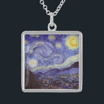 Vincent Van Gogh Starry Night Vintage Fine Art Sterling Silver Halsband<br><div class="desc">Vincent van Gogh Starry Night Fine Art Painting Starry Night är en målning av den nederländske postimponerande konstnären Vincent van Gogh. Den blå natten i himlar är fylld med roliga moln, stjärnor och ett ljust halvmånsfärande måne. Starry Natt är den enda nokturn i serien av vyer från hans sovrumsfönster. Rörelse:...</div>