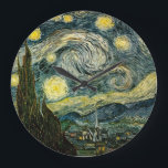Vincent van Gogh's Starry Natt (1889) Stor Klocka<br><div class="desc">En klassisk 1889 Post impressionist-målning, grafik som har blivit offentlig och som ger underbara gåvor och andra produkter. Alla konst, Vintage konst, klassiska mästerverk och andra mästerverk i antiken här på mästerverk har noggrant redigerats och placerats på produkter för att ge bästa möjliga resultat. Vi kanske inte har lika många...</div>