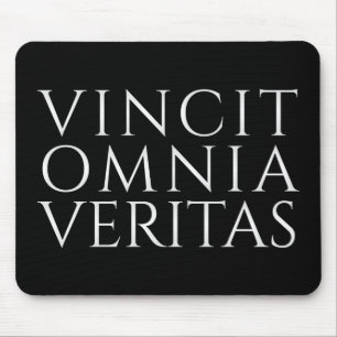 VINCIT OMNIA VERITAS MOUSE PAD MUSMATTA