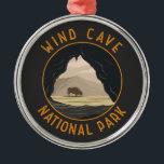 Vind Cave National Park Retro Distress Circle Julgransprydnad Metall<br><div class="desc">Vind Cave-vektorteckningens design. Grottan erkänns som världens mest avskyvärda grottsystem.</div>