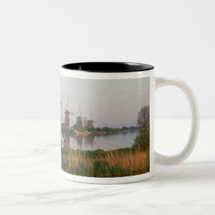 Vindkraftverk, Kinderdijk, Nederländerna Två-Tonad Mugg