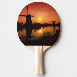 Vindkraftverk vid solnedgång, Kinderdijk, Nederlän Pingisracket